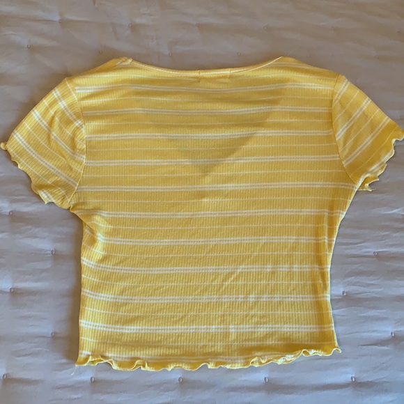 Tilly’s Fitted Crop Top - Picture 5 of 5